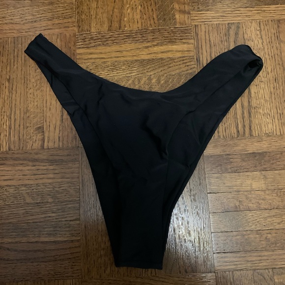 Aurelle Black Kiara Bikini Set Small - Picture 6 of 8